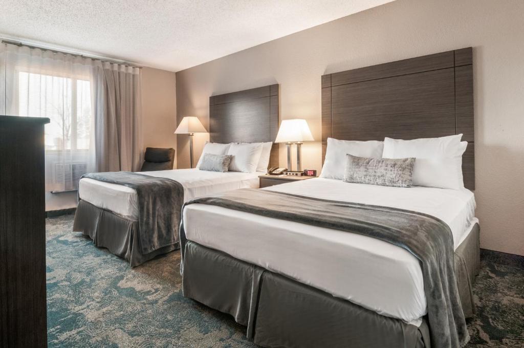 American Inn & Suites Metro Airport image 10