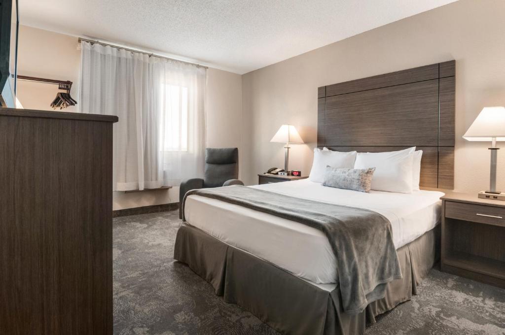 American Inn & Suites Metro Airport image 15