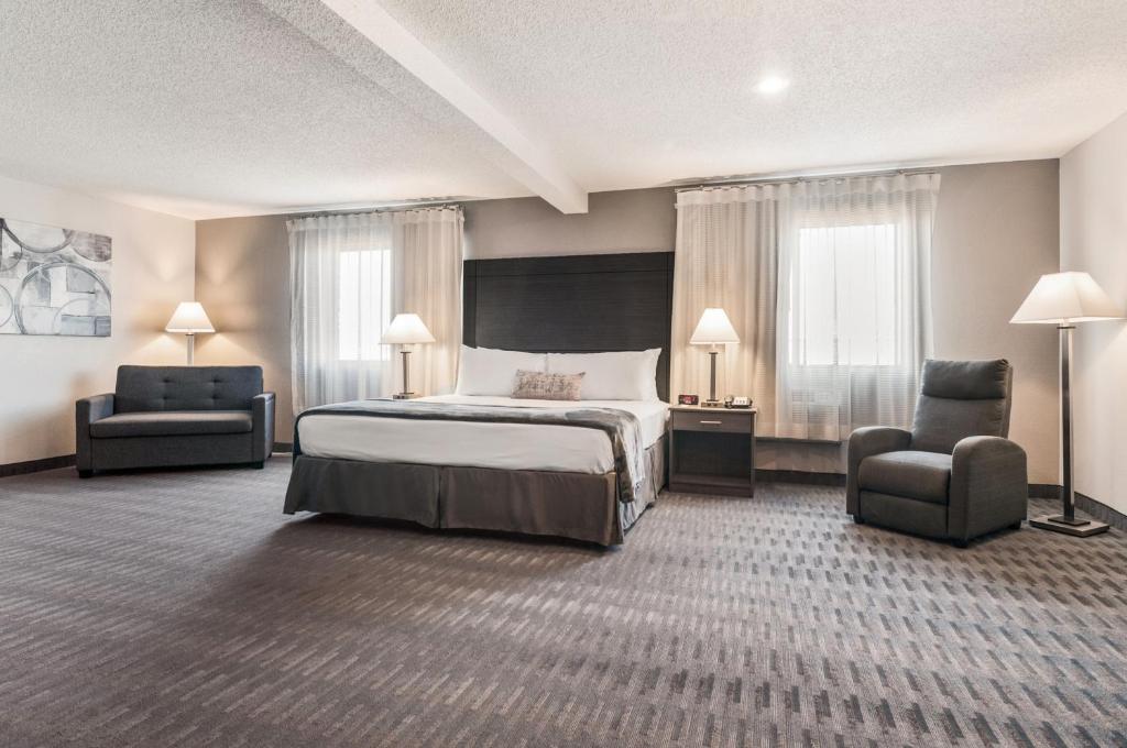 American Inn & Suites Metro Airport image 18