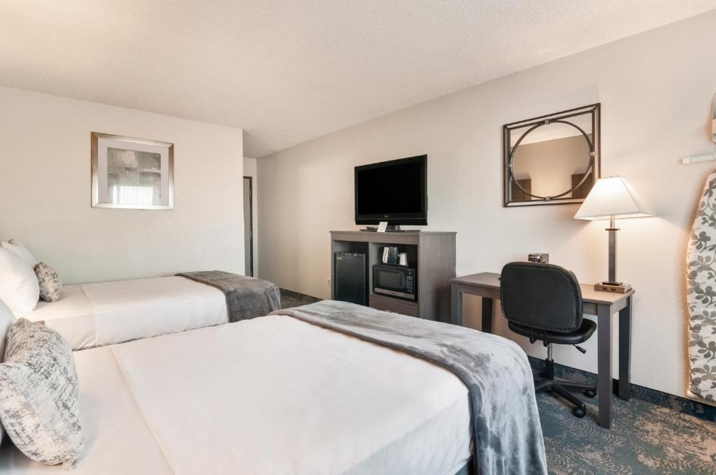 American Inn & Suites Metro Airport image 9
